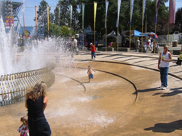 082902 CAStateFair 051